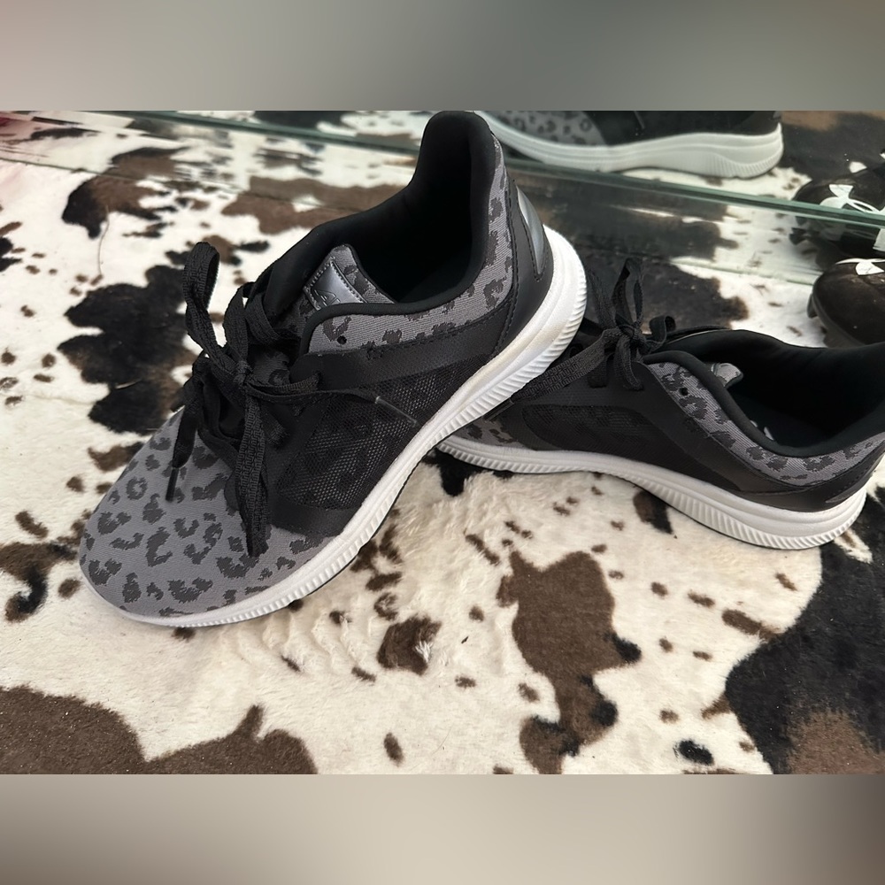 Cheetah print Asics running shoes🖤